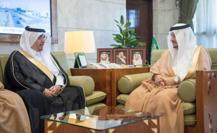 الأمير فيصل بن بندر يستقبل رئيس فرع النيابة العامة بمنطقة الرياض