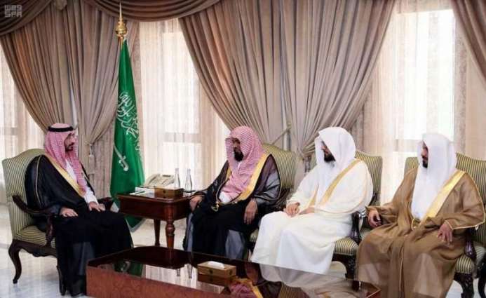 الأمير عبدالله بن بندر يستقبل مدير فرع وزارة الشؤون الإسلامية بمنطقة مكة المكرمة