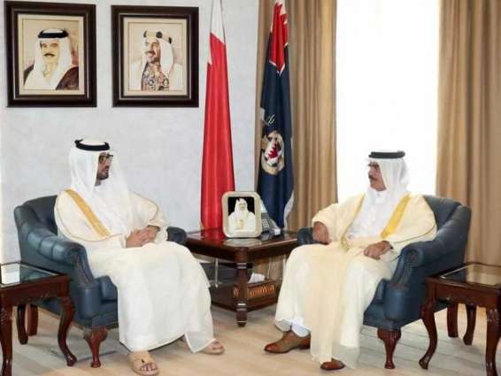 وزير الداخلية البحريني يستقبل سفير الدولة
