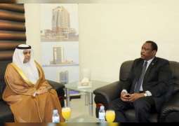 سفير الدولة يلتقي وزير العمل والإصلاح الإداري وتنمية الموارد البشرية في السودان