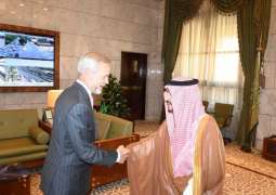 أمير منطقة الرياض يستقبل سفير فنلندا المعين لدى المملكة