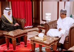 سفير الدولة لدى أبوجا يقدم أوراق اعتماده الى الرئيس النيجيري 