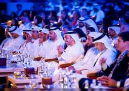 عبدالله بن زايد يشهد الحفل الختامي للنسخة الخليجية الأولى من مسابقة رواد القصر