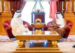 ولي عهد البحرين يستقبل عبدالله بن زايد