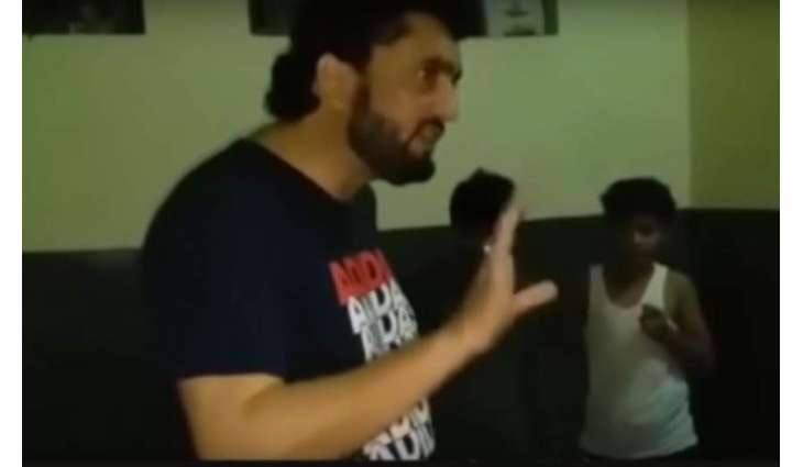 Sheheryar Afridi bursts into tears upon meeting juveniles in jail  