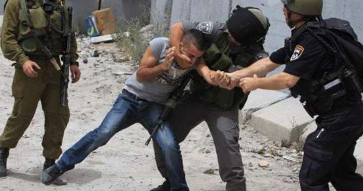 الاحتلال الاسرائيلي يعتقل 5 فلسطينيين بالضفة 