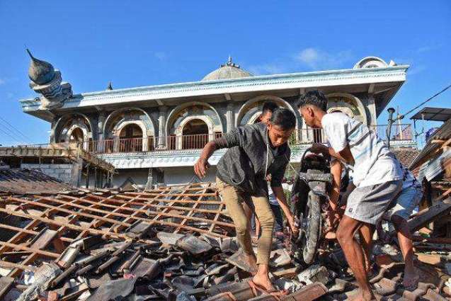 یصل عدد القتلي الي 1234 في الزلزال في أندونیسیا