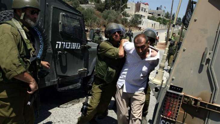 الاحتلال الإسرائيلي يعتقل 21 فلسطينيا بالضفة