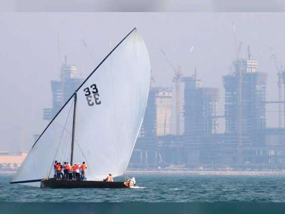 خاتمة جولات القوارب الشراعية 43 قدما في دبي السبت 