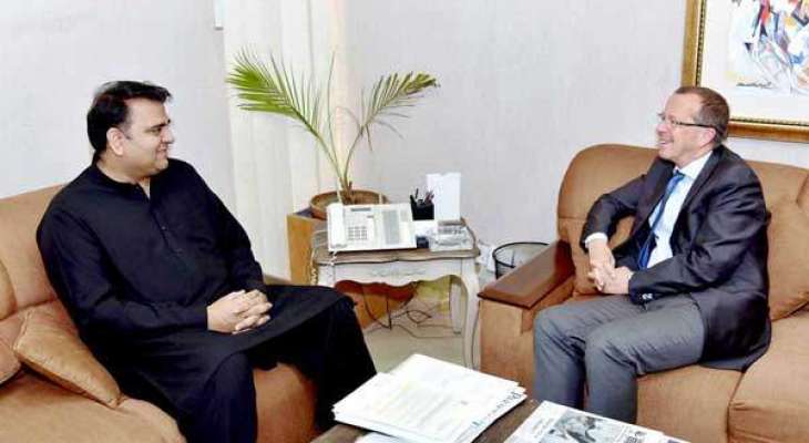 السفير الألماني لدى باكستان يلتقي وزير الإعلام الباكستاني