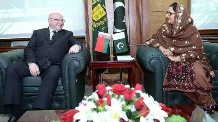 السفير البيلاروسي لدى باكستان يلتقي وزيرة الإنتاج الدفاعي الباكستانية