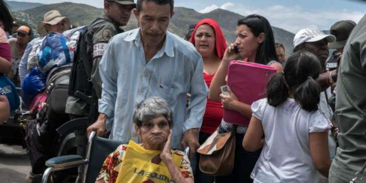 Colombian Leader Calls for Boycotting Venezuela Amid Mass Migrant Influx