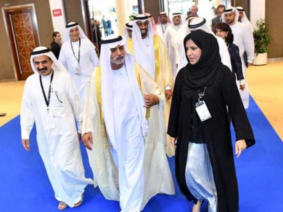 نهيان بن مبارك: الإمارات ملتزمة بتحقيق النمو في الصناعة النفطية والعمل على تطوير مصادر بديلة للطاقة