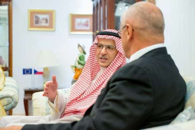 نيابة عن سمو نائب أمير الرياض المستشار الخاص والمشرف العام على مكتب أمير الرياض يحضر حفل سفارة التشيك