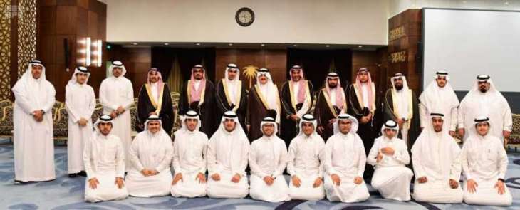 الأمير سعود بن نايف يستقبل المكرمين بجائزة عطاء ووفاء لرواد الرياضة 
