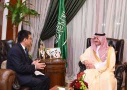 أمير المنطقة الشرقية يستقبل سفير أوزباكستان لدى المملكة
