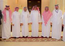 وكيل إمارة الرياض يرأس اجتماعاً لبحث إنشاء مكتب لتحقيق الرؤية في إمارة المنطقة