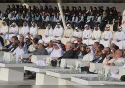<span>سيف بن زايد يشهد مصادقة قادة الأديان على "بيان أبوظبي" في واحة الكرامة</span>