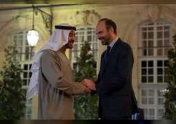 <span>محمد بن زايد يلتقي رئيس الوزراء وعددا من رجال الأعمال الفرنسيين</span>