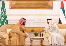 <span>Mohamed bin Zayed, Mohammed bin Salman discuss brotherly relations, regional developments</span>