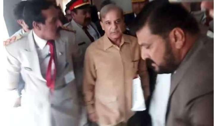 شہباز شریف دے ریمانڈ وچ 14دن دا وادھا
عدالت دا شہباز شریف نوں 24نومبر نوں فیر پیش کرن دا حکم