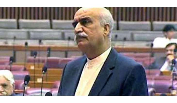 خورشید شاہ نے وزیراعظم عمران خان نوں ہٹلر قرار دے دتا
 ہٹلر اک ڈکٹیٹر سی ،عمران خان نے ہٹلر دی مثال دے کے ثابت کیتا اوہ وی ہٹلر نیں:میڈیا نال گل بات