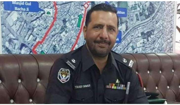 شہید ایس پی طاہر داوڑ دے وارثاں لئی ڈیڈھ کروڑ رُپئے امداد دا اعلان
حکومت نے طاہر داوڑ دے وارثاں نوں پلاٹ ، بیوی نوں مہینہ وار تنخاہ ، بالاں نوں سکالر شپ تے اک پُتر نوں اے ایس آئی بھرتی کرن دا اعلان کیتا اے