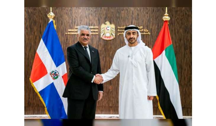 <span>عبدالله بن زايد يستقبل وزير خارجية جمهورية الدومينيكان</span>