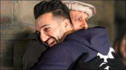 Sham Idrees gifts his father Mercedes and his reaction is priceless