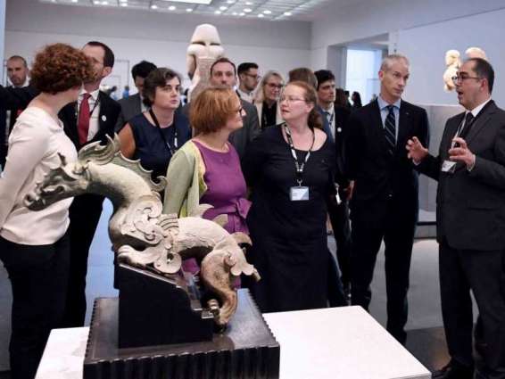 وزير الثقافة الفرنسي يفتتح معرض "طرق الجزيرة العربية" في متحف اللوفر أبوظبي