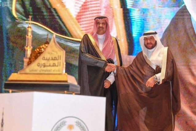 جامعة طيبة تحصد فضية وبرونزية في جائزة الأداء الحكومي المتميز