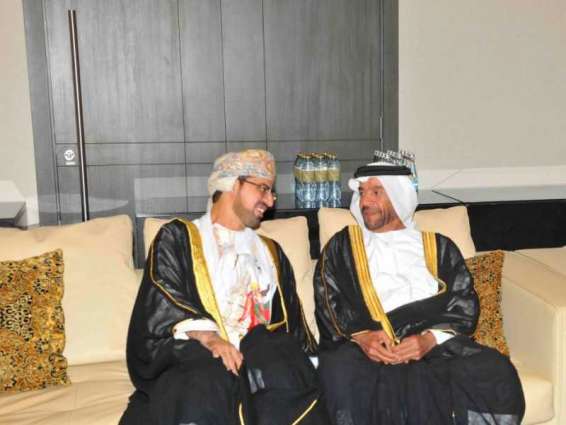 <span>سرور بن محمد وعبدالله بن زايد يحضران حفل سفارة عمان بمناسبة العيد الوطني الـ 48 للسلطنة</span>