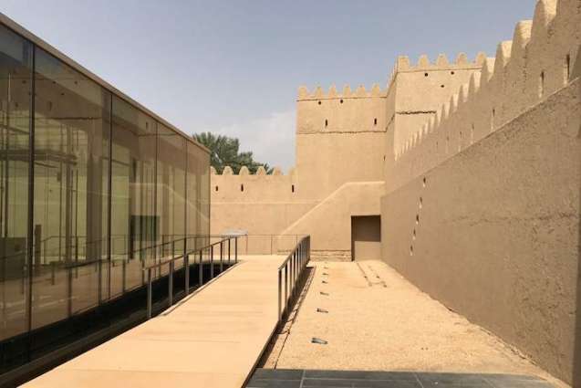 Qasr Al Muwaiji hosts Royal Bisht and the Archaeological Excavation workshops