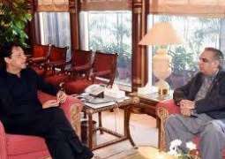 وزيراعظم عمران خان سره د سندھ ګورنر عمران اسماعيل ملاقات كراچۍ كښې د تجاويزاتو په ضد په روانو عملياتو د خيالاتو څرګندونه