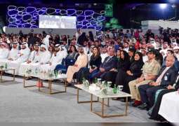 <span>محمد بن راشد يشهد حفل تكريم الفائزين بجائزة رواد التواصل الاجتماعي العرب</span>