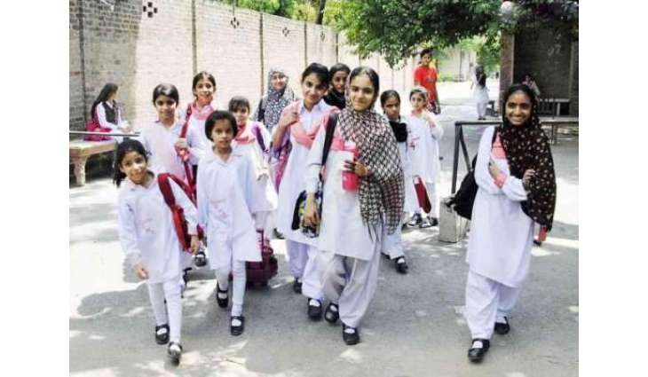 پنجاب دے سرکاری سکولاں وچ تبدیلی آ گئی
پنجاب دے سرکاری سکولاں وچ ہیلتھ پروگرام دا افتتاح،47ہزار سکولاں دے 90لکھ بالاں نوں ڈاکٹری تے مڈھلے علاج دی سہولت دتی جائے گی