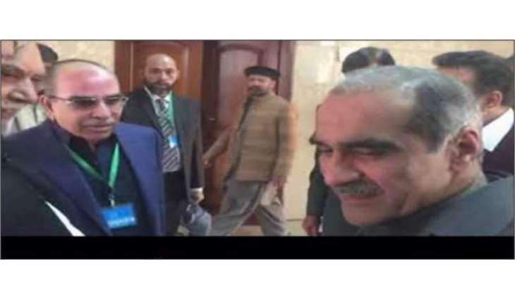 خواجا صاحب خیر نال آئے او؟ملک ریاض دا سعد رفیق کولوں سوال
نیب عدالت وچ سعد رفیق تے ملک ریاض دا آہمنا ساہمنا