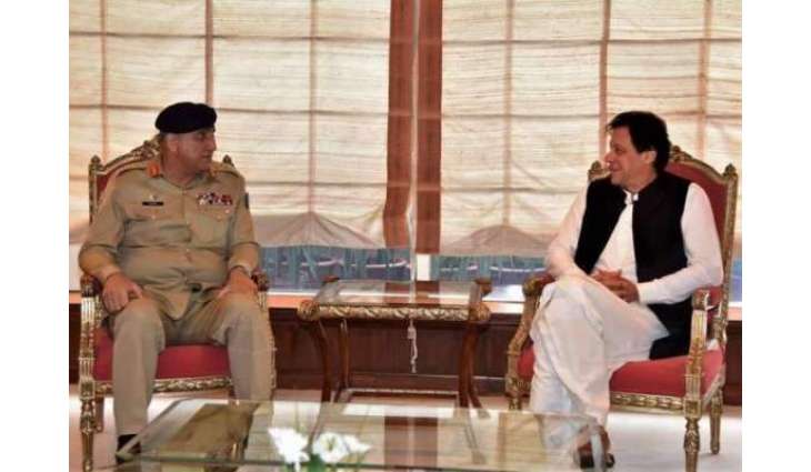 وزیر اعظم تے آرمی چیف وچکار ملاقات، ملکی سلامتی دی صورتحال بارے وچار وٹاندرا
ملاقات دوران دہشت گردی خلاف آپریشن تے خطے دی مجموعی صورتحال بارے وچار وٹاندرا کیتا گیا