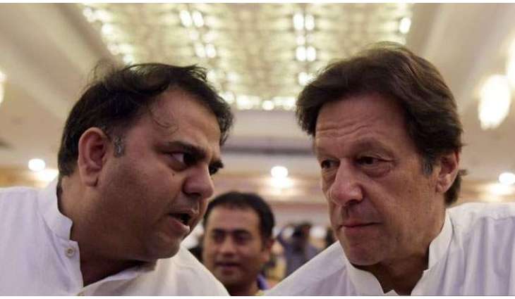 وزيراعظم عمران خان ۽ پي ٽي آءِ اهو مينڊيٽ کڻي آئي آهي ته اسان کي احتساب ڪرڻو آهي ۽ چورن کي پڪڙڻو آهي، نواز شريف ۽ آصف علي زرداري دنيا جو سڀ کان وڏو مني لانڊرنگ جو نيٽ ورڪ هلائيندا رهيا آهن: وفاقي وزير چوڌري فواد حسين