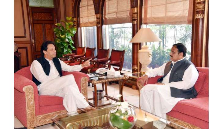 وزيراعظم عمران خان پنجاب جي وڏي وزير جي تصوير پنهنجي ٽوئيٽ تي رکي ڇڏي