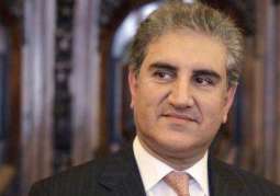 وزیر الخارجیة الباکستاني شاہ محمود قریشي یجري باتصال ھاتفي مع نظیرة البریطاني