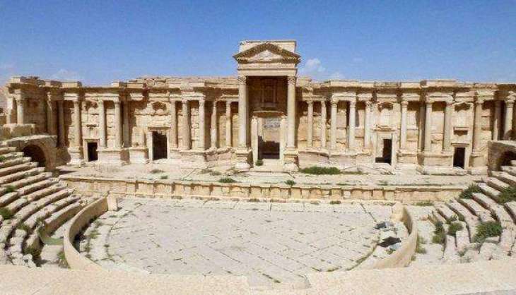 First Tourist Group Travels to Syria's Palmyra After Historic City Recaptured - Reports
