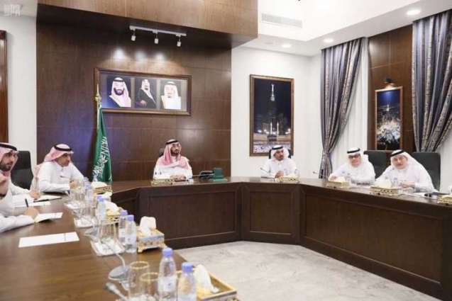 الأمير عبدالله بن بندر يطًلع على التصاميم النهائية الخاصة بمشروع تطوير نقطة الشميسي