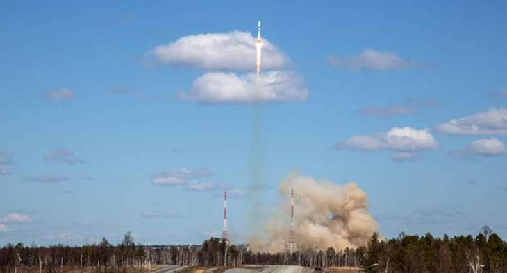 Soyuz Carrier Rocket With French Spy Satellite Blasts Off From Kourou Space Center