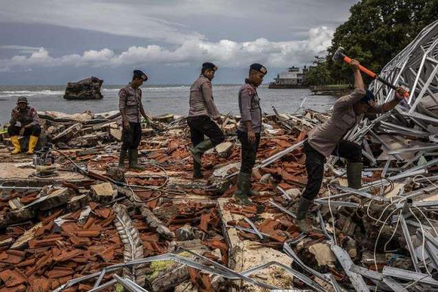 Death Toll From Indonesian Tsunami Climbs to 429 - Reports