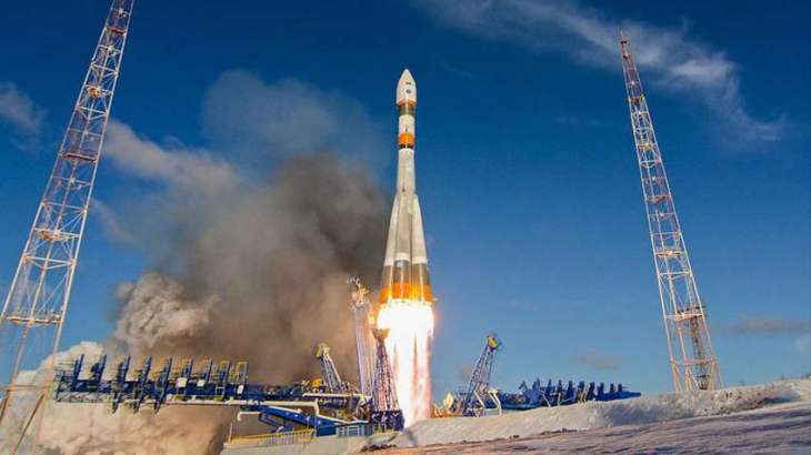 The Soyuz-2.1a rocket with two Russian and 26 foreign satellites lifted off 