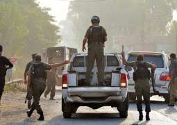 الأمن الباكستاني يحبط عملية إرهابية في مدينة بيشاور