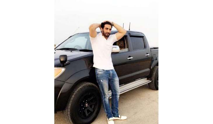 The pictures of this handsome police officer are going viral on social media