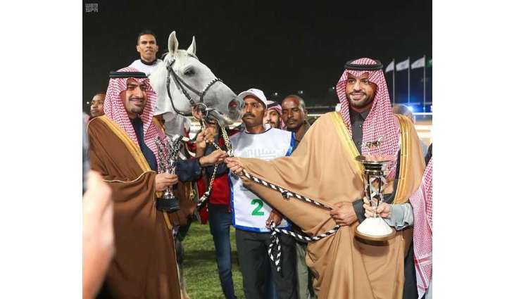 الجواد  طلاب الخالدية  يتوج بكأس الأمير  سلطان بن عبدالعزيز العالمي لسباقات السرعة للخيل العربية الاصيلة
