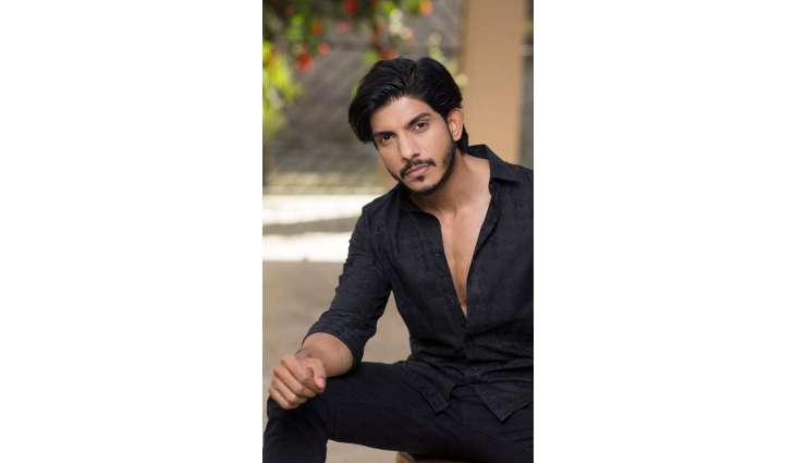 Celebs pour in support after Mohsin Abbas reveals about his depression